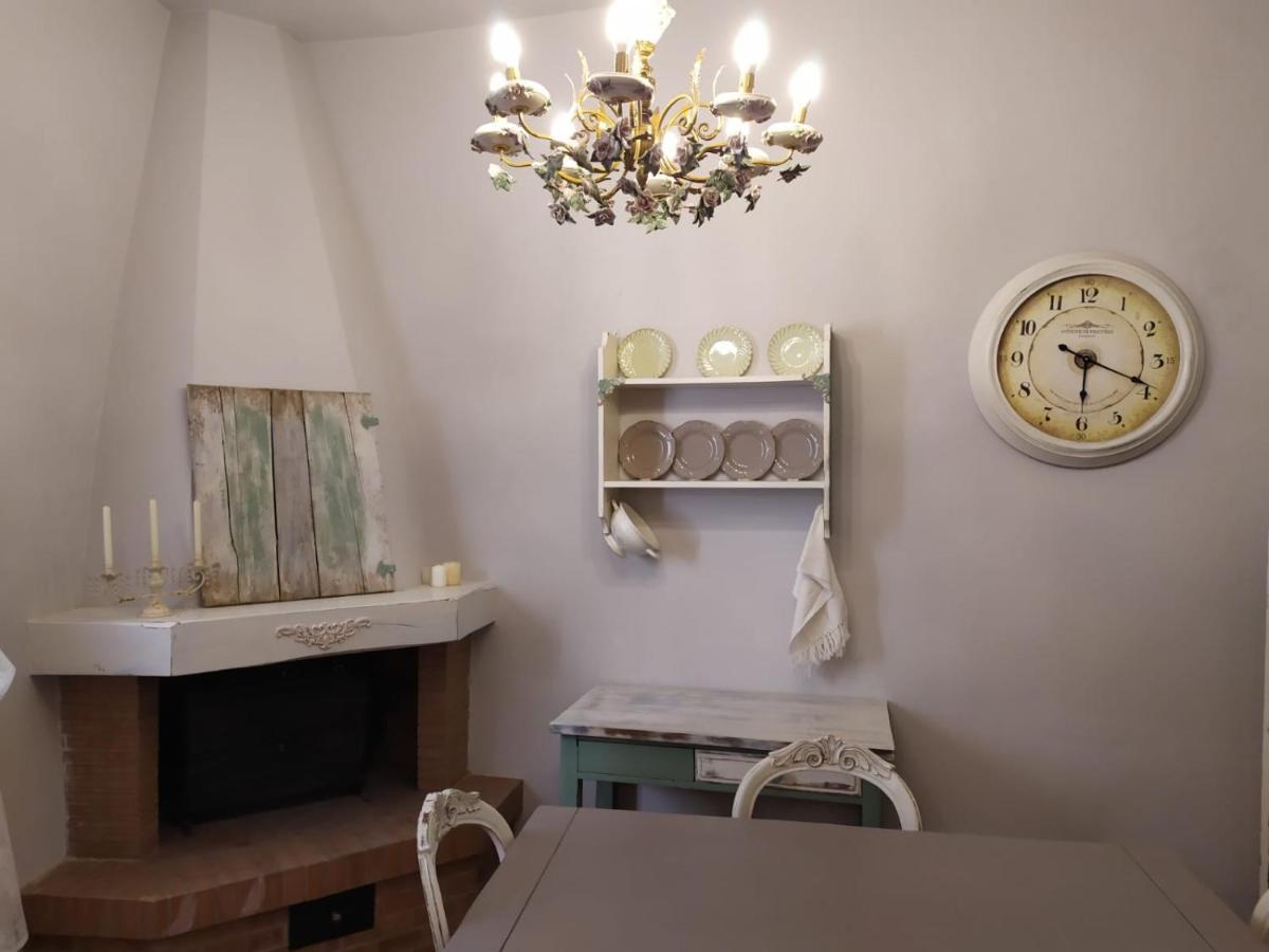 Borgo Antico Βίλα Lari Εξωτερικό φωτογραφία