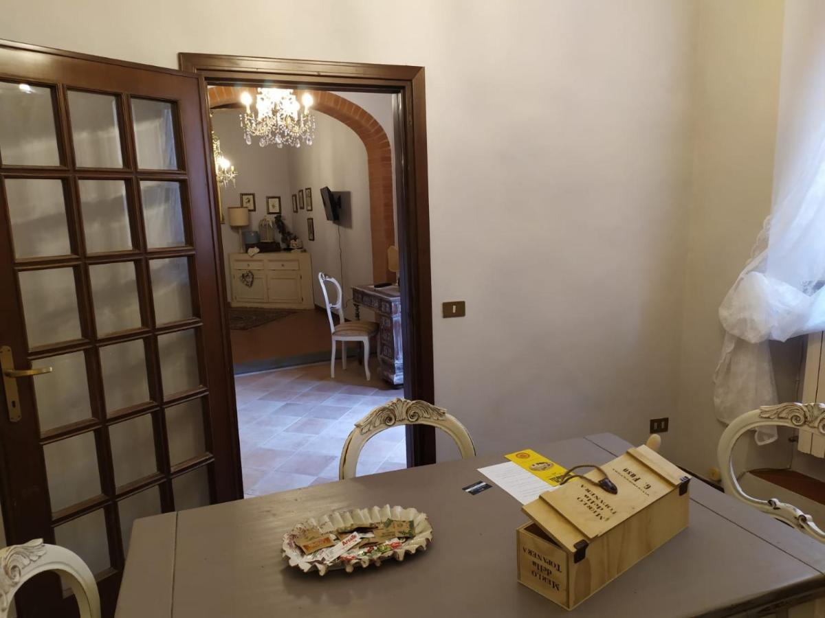 Borgo Antico Βίλα Lari Εξωτερικό φωτογραφία